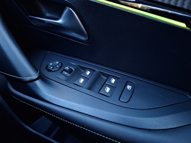 Used Peugeot 2008 2022 for sale - 76800286: Photo 17