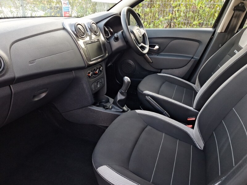 Used Dacia Sandero Stepway 2020 for sale - 77987999: Photo 5