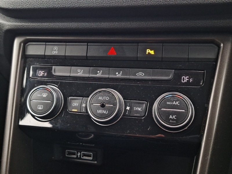 Used Volkswagen T-Roc 2018 for sale - 77596788: Photo 14