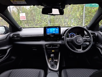 Used Mazda Mazda2 HYBRID 2025 for sale - 76282225: Photo 2