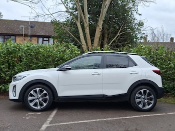 Used Kia Stonic 2022 for sale - 75725549: Photo