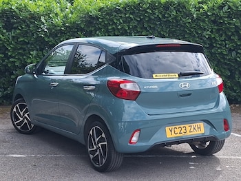Used Hyundai i10 2023 for sale - 78928262: Photo