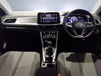 Used Volkswagen T-Roc 2022 for sale - 77518220: Photo