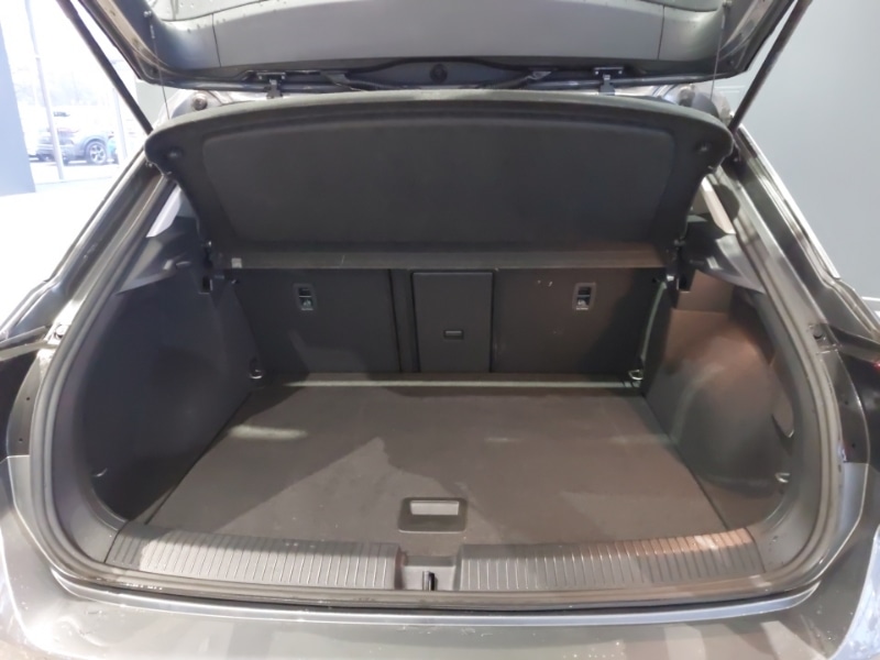 Used Volkswagen T-Roc 2022 for sale - 77518220: Photo 8