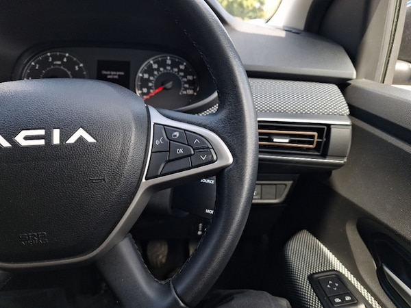 Used Dacia Sandero Stepway 2024 for sale - 75595032: Photo 19