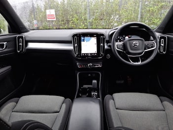 Used Volvo XC40 2022 for sale - 77448433: Photo