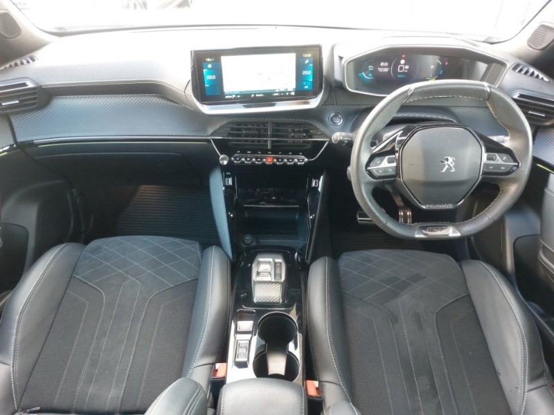 Used Peugeot 2008 2022 for sale - 76493120: Photo 2