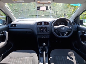 Used Volkswagen Polo 2017 for sale - 75550684: Photo
