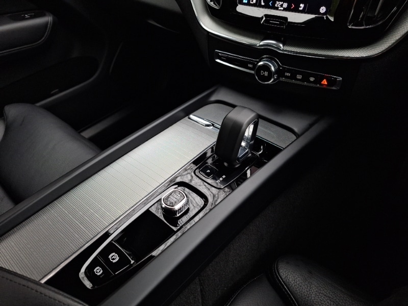 Used Volvo XC60 2023 for sale - 77439361: Photo 15