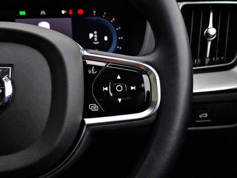 Used Volvo XC60 2023 for sale - 77439361: Photo 19