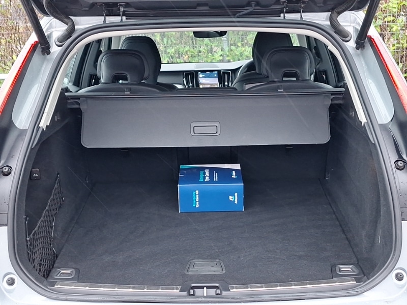 Used Volvo XC60 2023 for sale - 77439361: Photo 8