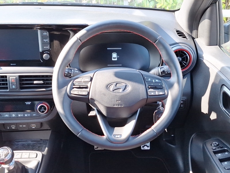 Used Hyundai i10 2023 for sale - 77947435: Photo 7