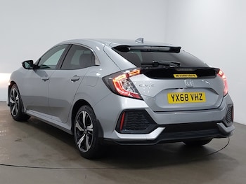 Used Honda Civic 2018 for sale - 77439382: Photo