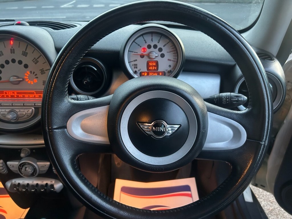 Used MINI Hatch 2009 for sale - 77132700: Photo 10