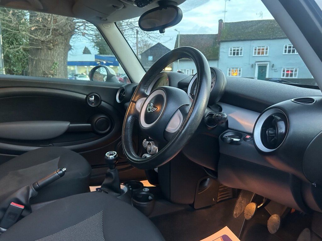 Used MINI Hatch 2009 for sale - 77132700: Photo 12