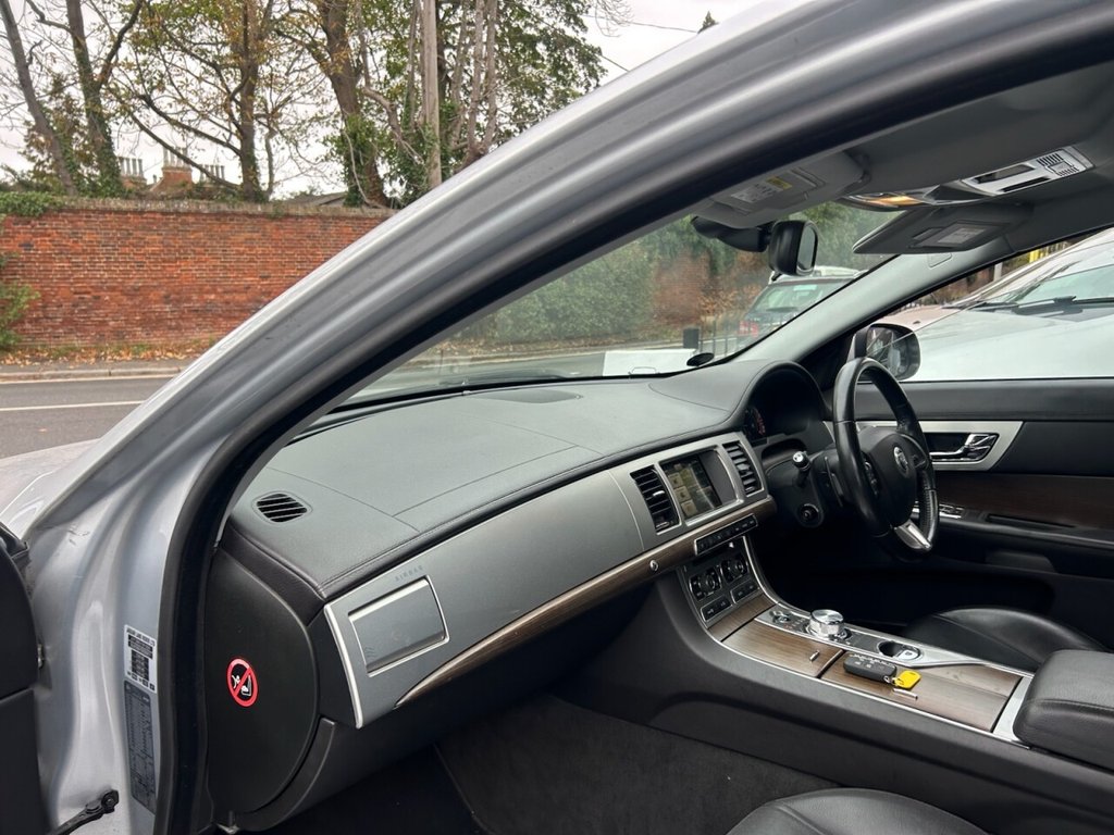 Used Jaguar XF 2013 for sale - 77132694: Photo 21