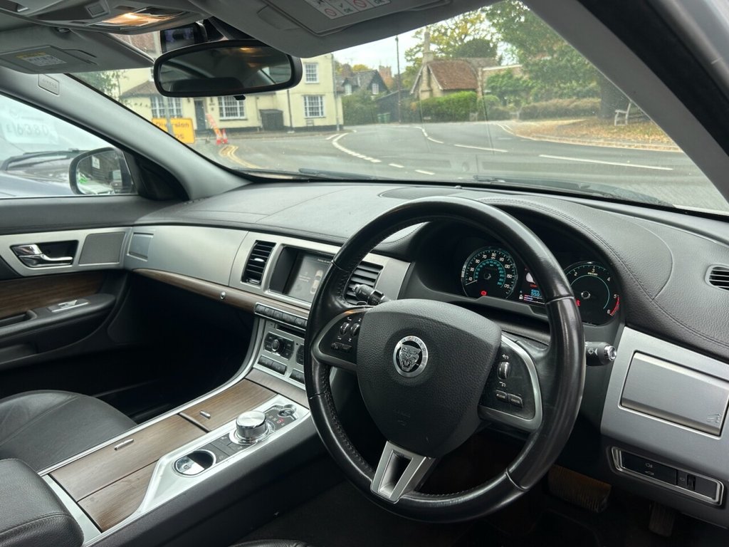 Used Jaguar XF 2013 for sale - 77132694: Photo 7