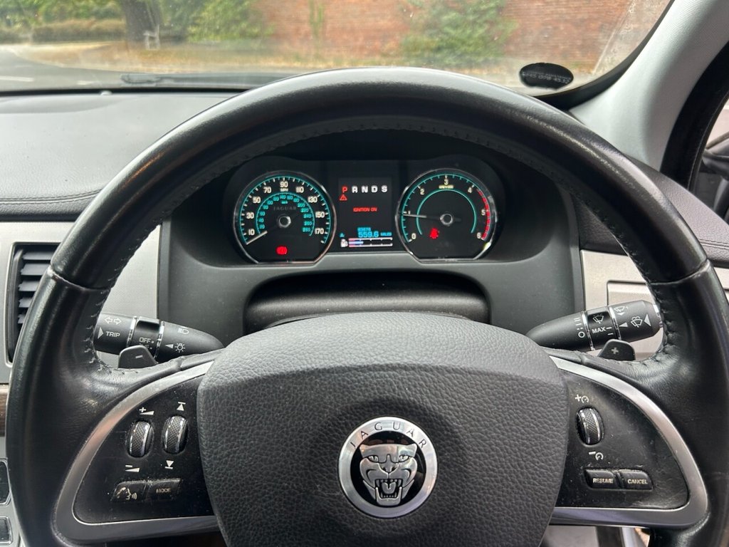 Used Jaguar XF 2013 for sale - 77132694: Photo 8