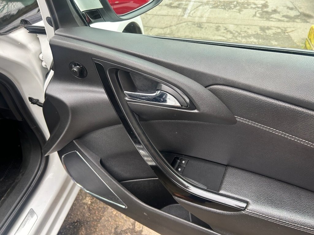 Used Vauxhall Astra GTC 2015 for sale - 77132679: Photo 12