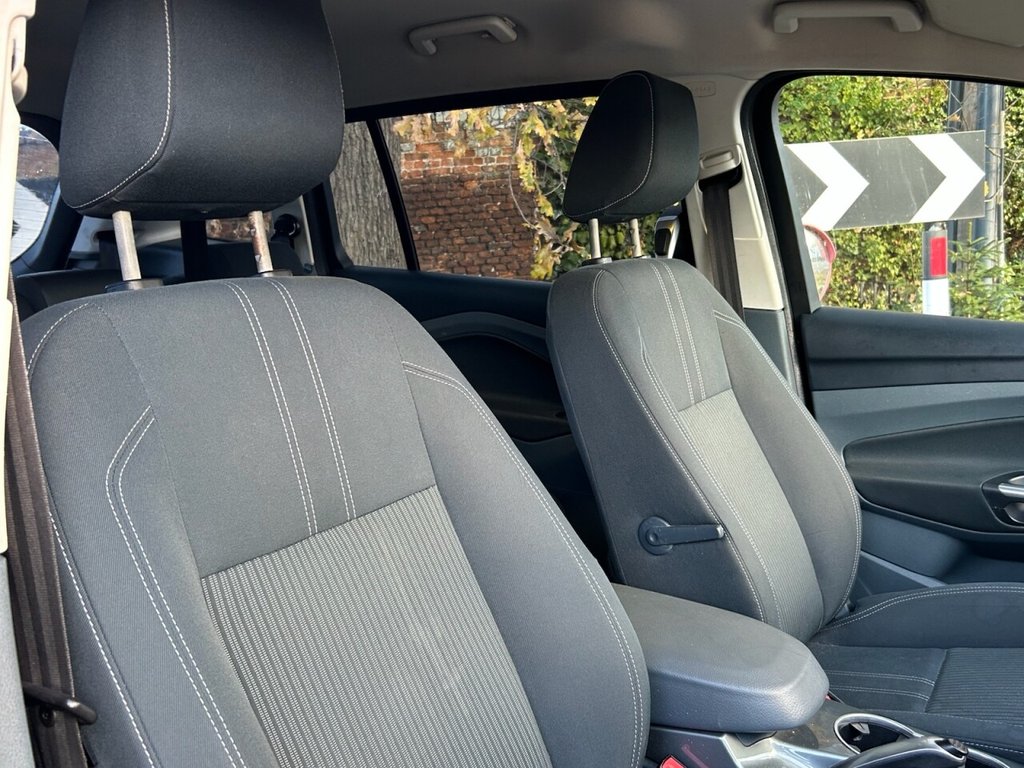 Used Ford Grand C-Max 2013 for sale - 77132703: Photo 15