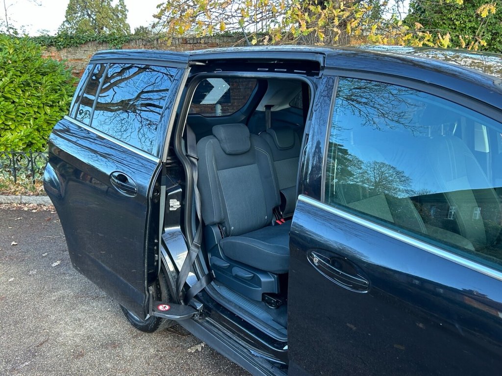 Used Ford Grand C-Max 2013 for sale - 77132703: Photo 17