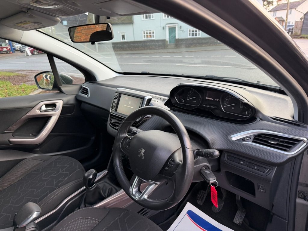 Used Peugeot 2008 2015 for sale - 77384506: Photo 9