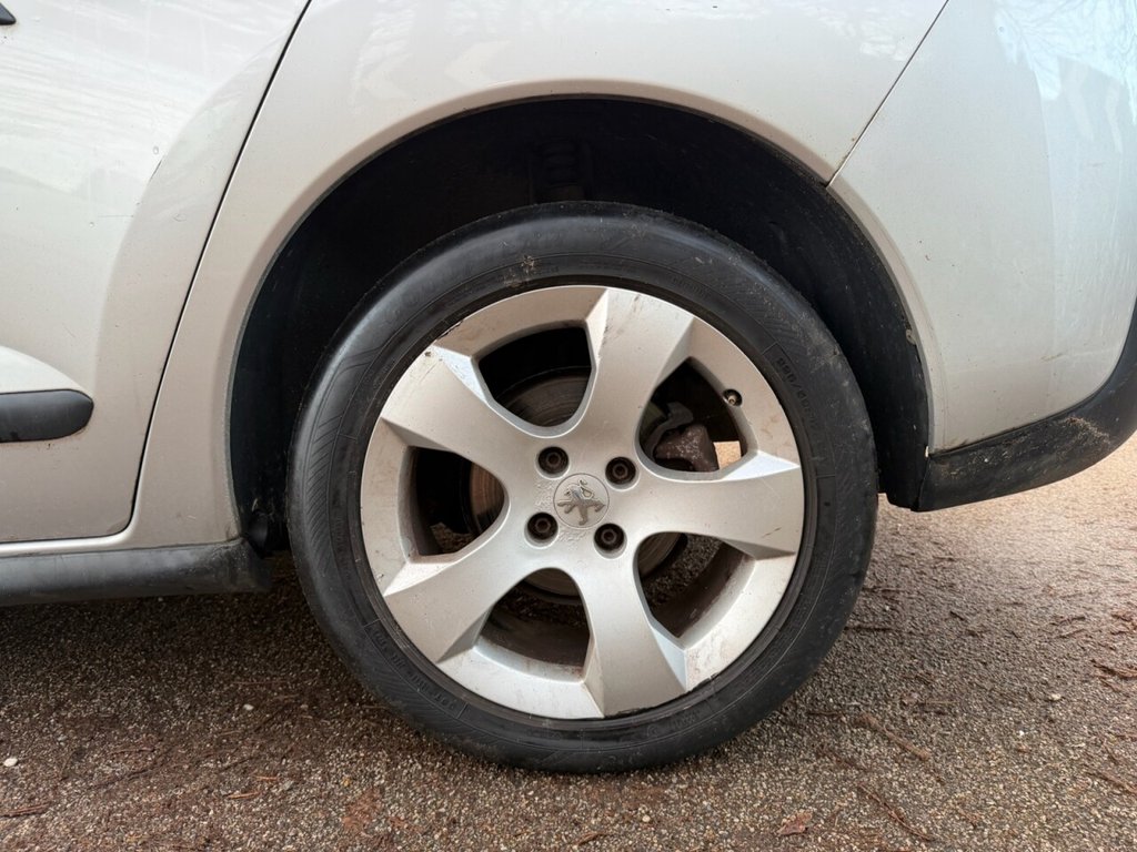 Used Peugeot 3008 2011 for sale - 77200186: Photo 26