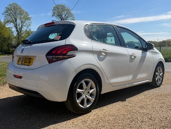 Used Peugeot 208 2018 for sale - 78382884: Photo