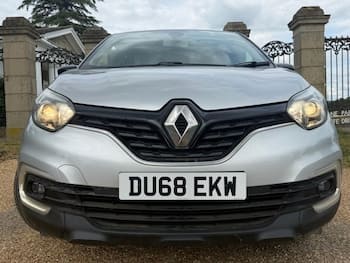 Used Renault Captur 2018 for sale - 79771828: Photo