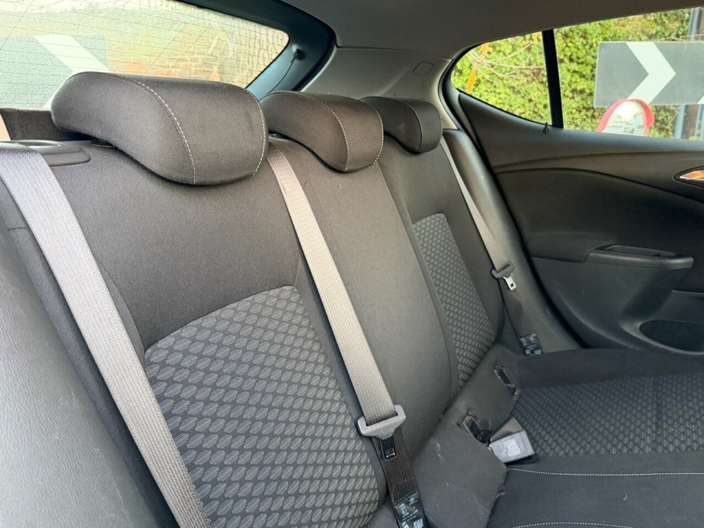 Used Vauxhall Astra 2017 for sale - 77172208: Photo 15