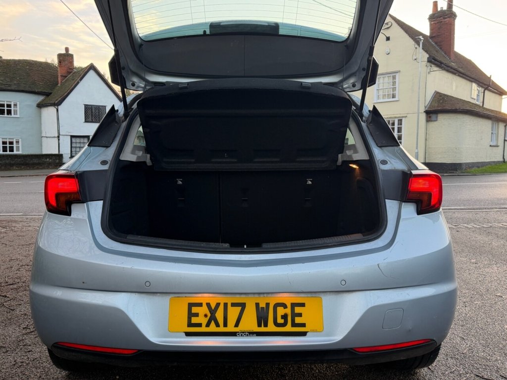 Used Vauxhall Astra 2017 for sale - 77172208: Photo 8