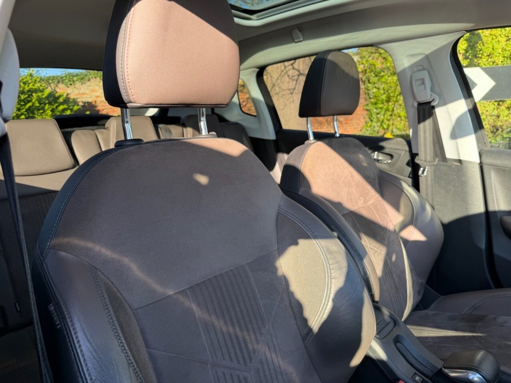 Used Peugeot 2008 2015 for sale - 77583434: Photo 15