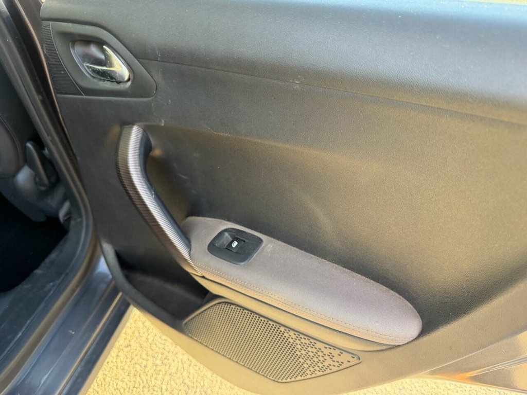Used Peugeot 2008 2015 for sale - 77583434: Photo 22