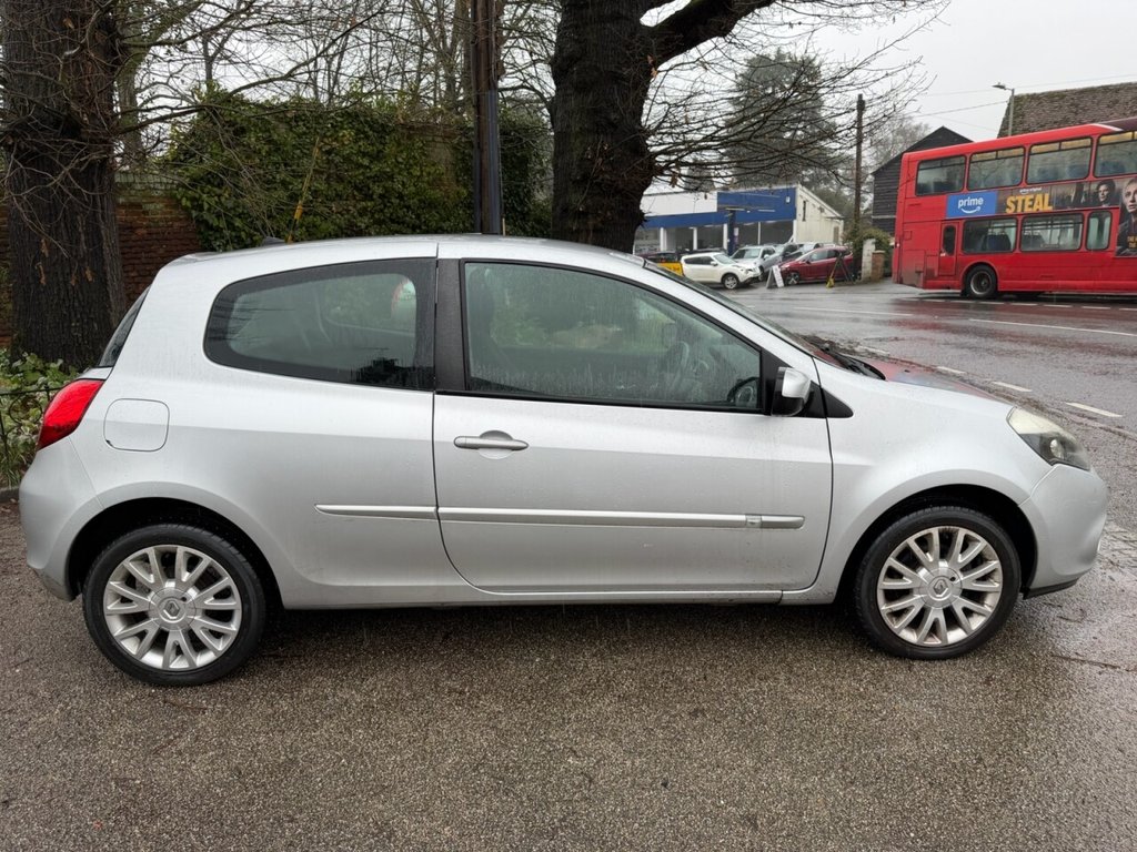 Used Renault Clio 2011 for sale - 77464156: Photo 29