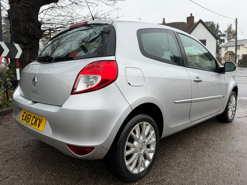 Used Renault Clio 2011 for sale - 77464156: Photo 5
