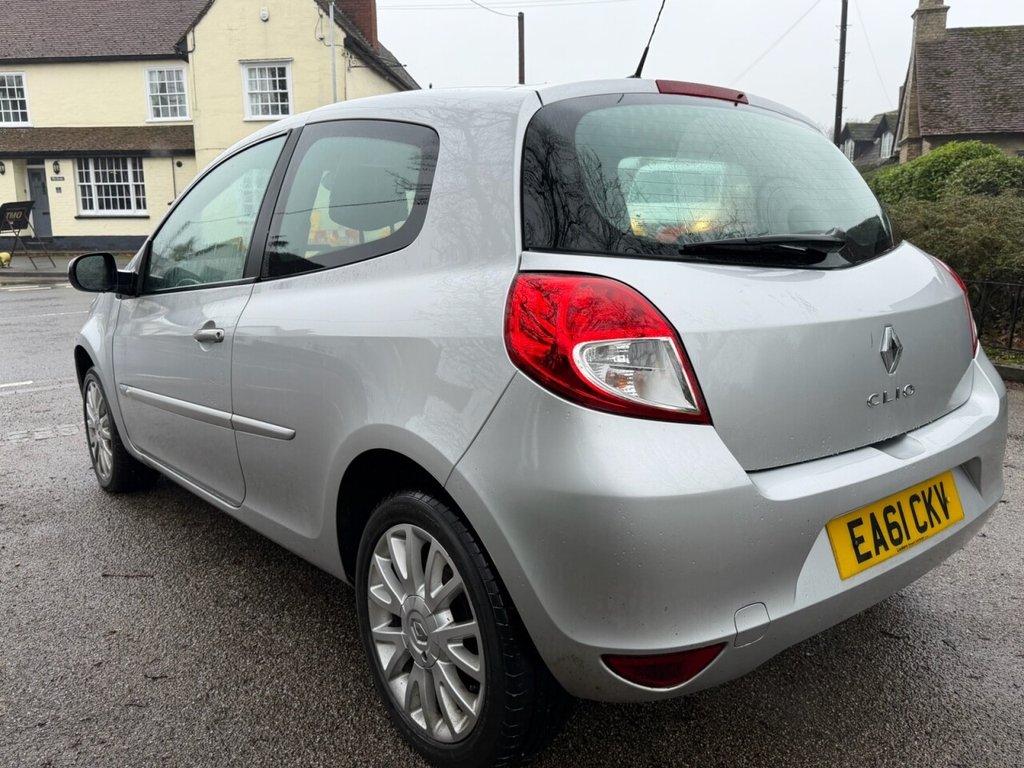 Used Renault Clio 2011 for sale - 77464156: Photo 7