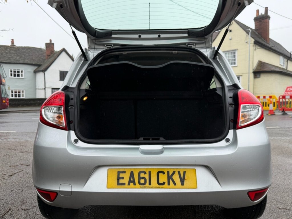 Used Renault Clio 2011 for sale - 77464156: Photo 8