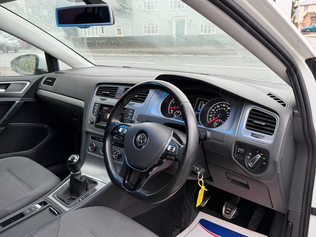 Used Volkswagen Golf 2015 for sale - 77153480: Photo 10