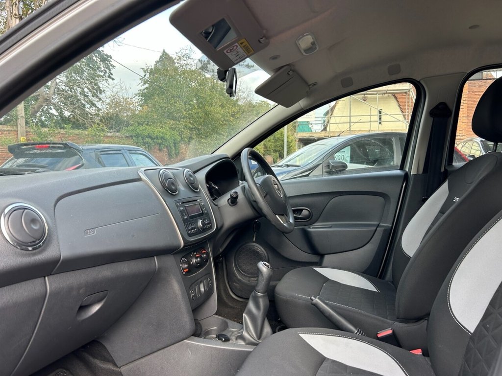 Used Dacia Sandero Stepway 2015 for sale - 77132693: Photo 20