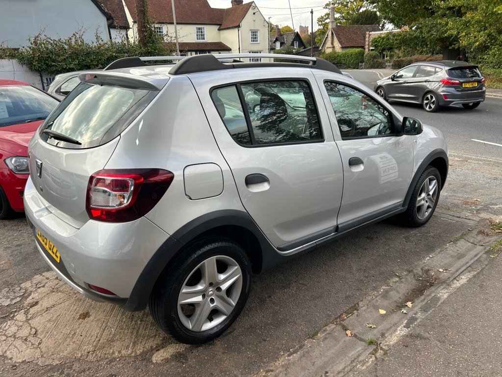 Used Dacia Sandero Stepway 2015 for sale - 77132693: Photo 4