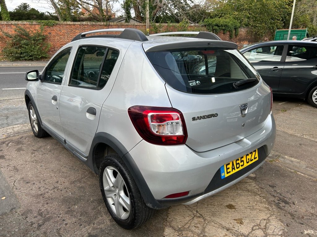 Used Dacia Sandero Stepway 2015 for sale - 77132693: Photo 6