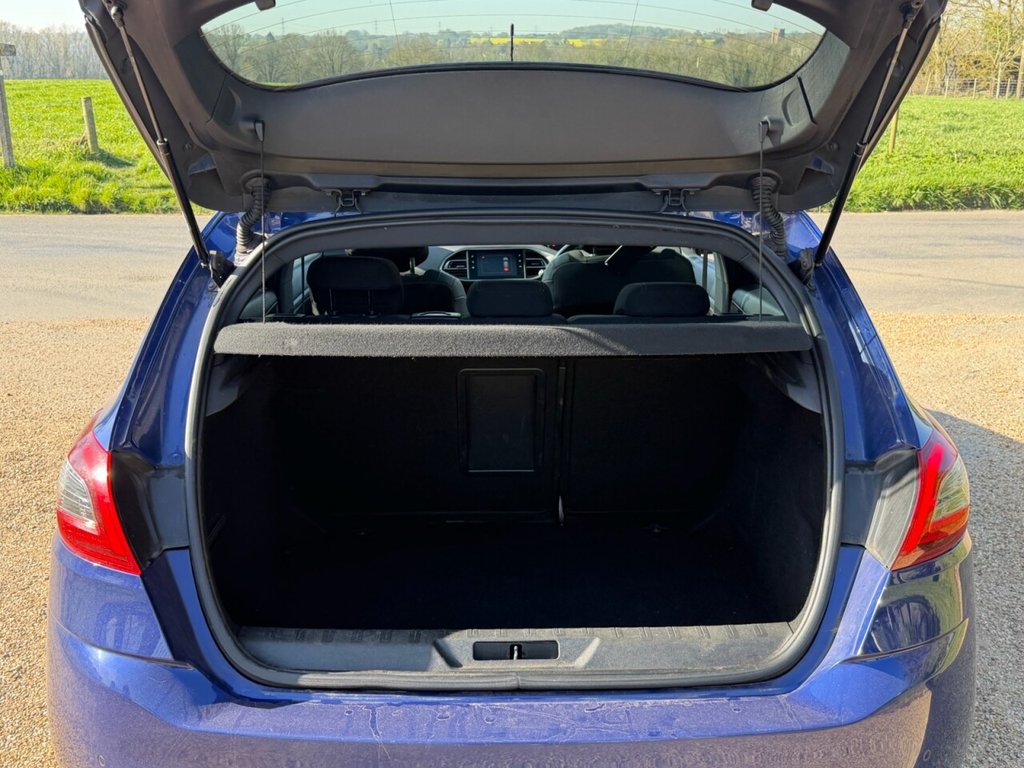 Used Peugeot 308 2018 for sale - 78167215: Photo 8