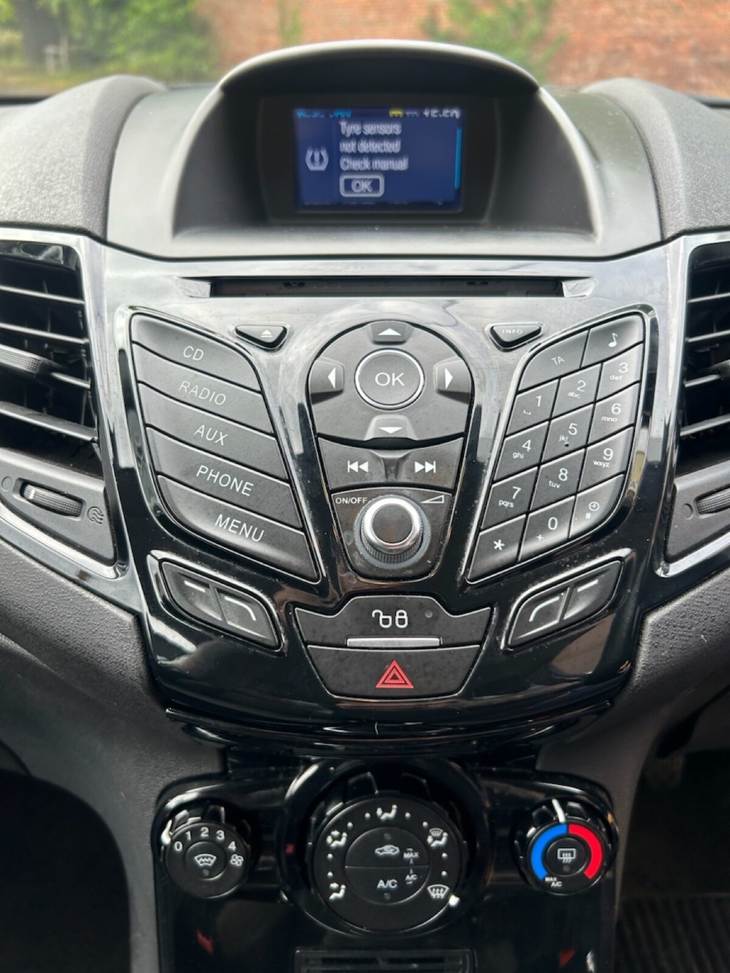 Used Ford Fiesta 2016 for sale - 77132688: Photo 11