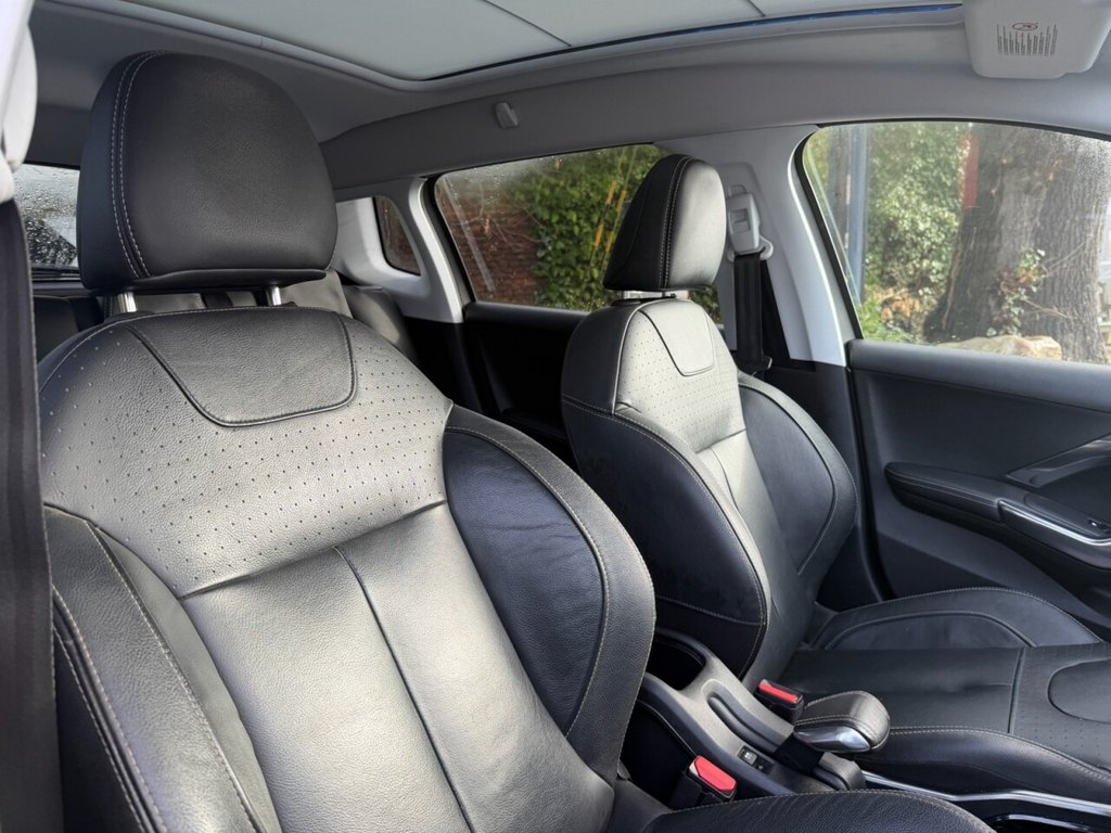 Used Peugeot 2008 2014 for sale - 77356025: Photo 14