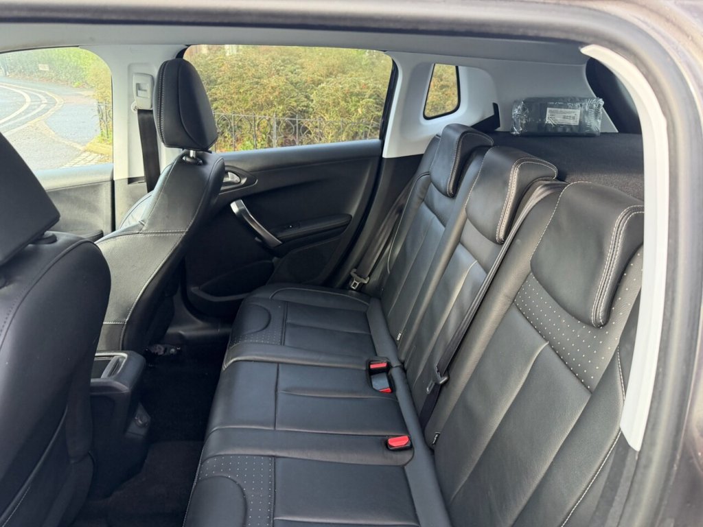 Used Peugeot 2008 2014 for sale - 77356025: Photo 24