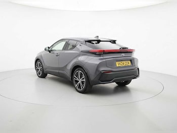 Used Toyota C-HR 2024 for sale - 77722726: Photo