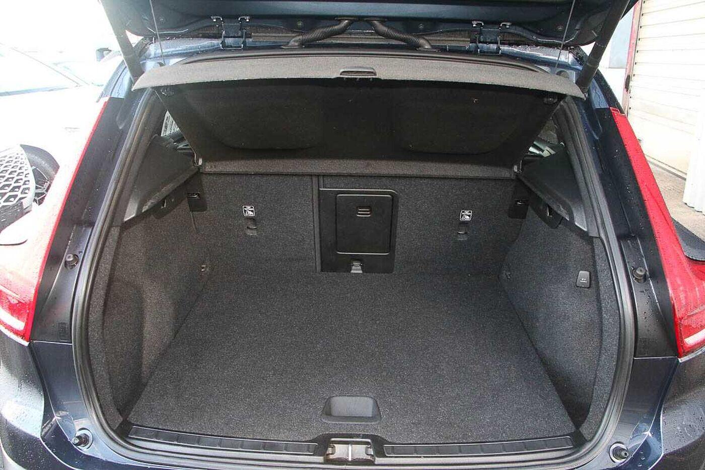 Used Volvo XC40 2022 for sale - 76608401: Photo 15