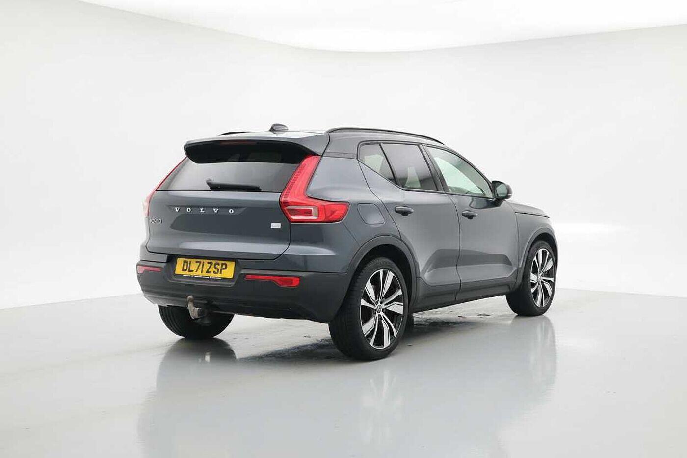 Used Volvo XC40 2022 for sale - 76608401: Photo 2