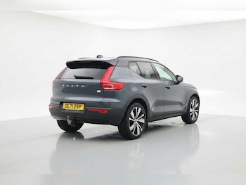Used Volvo XC40 2022 for sale - 76608401: Photo
