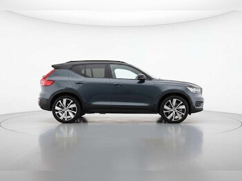 Used Volvo XC40 2022 for sale - 76608401: Photo